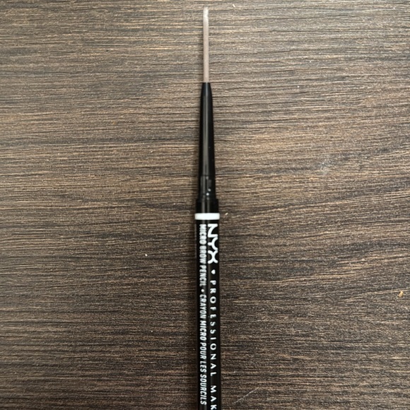 NYX Micro Brow Pencil - Picture 3 of 3